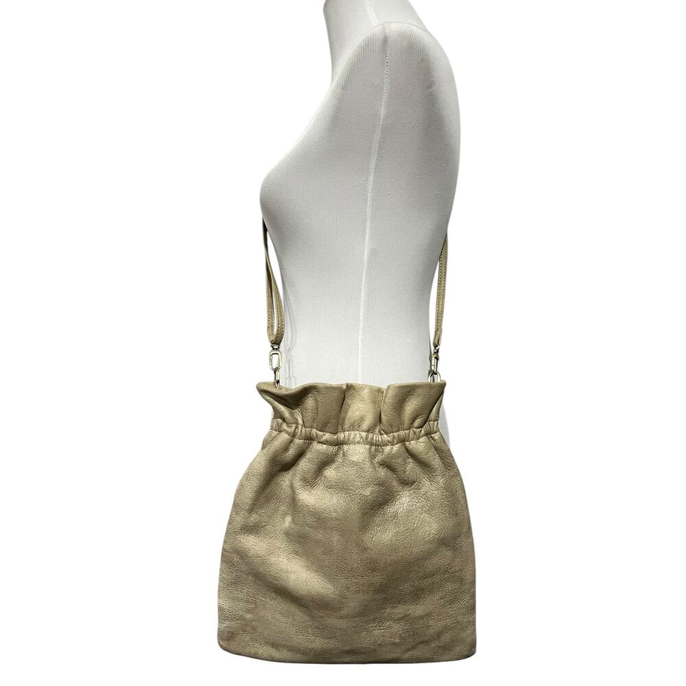 Hobo International Prose Leather Crossbody Purse Cinch Beige Taupe Shoulder Bag